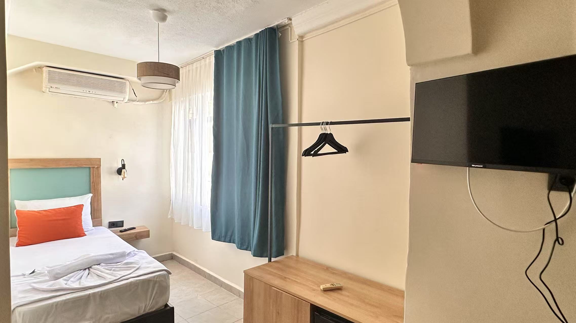 Minikbi'Otel